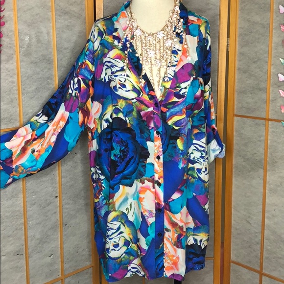 Avenue Tops - Avenue Tunic HOST PICK 9/4/2018